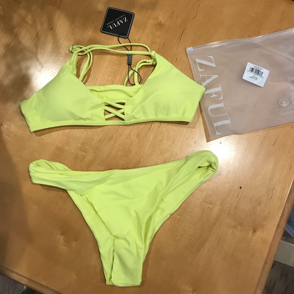 Unworn Zaful bathing suit.. Fit small